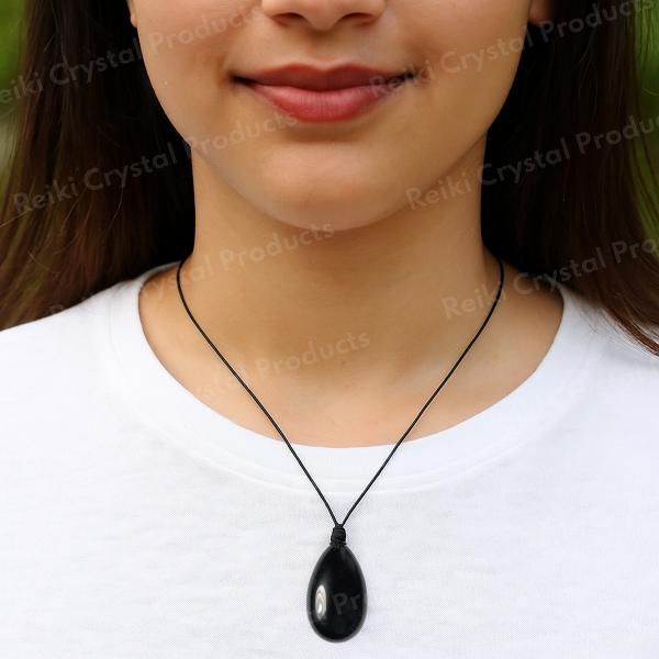 Natural Crytal Stone Drop Shape Pendant with Thrad for Unisex