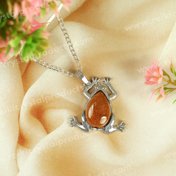Natural Crystal Stone Frog Shape Pendant-Locket with Metal Chain
