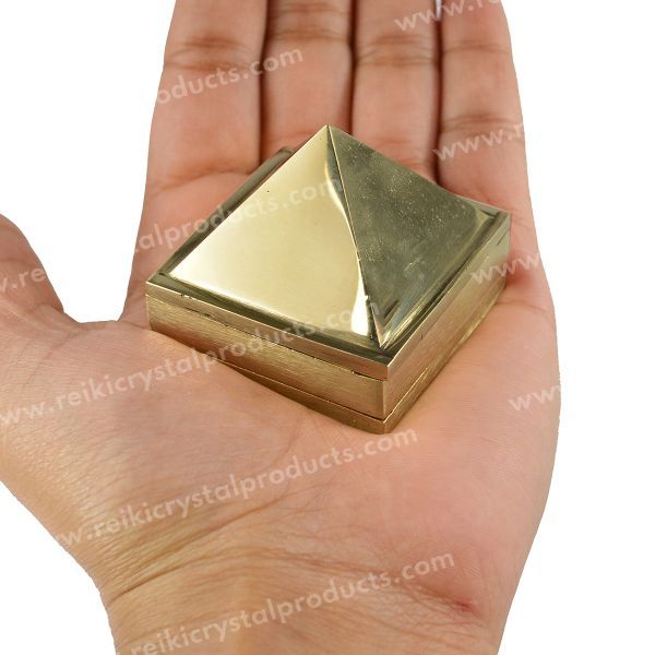 Metal Pyramid- Size 38 mm