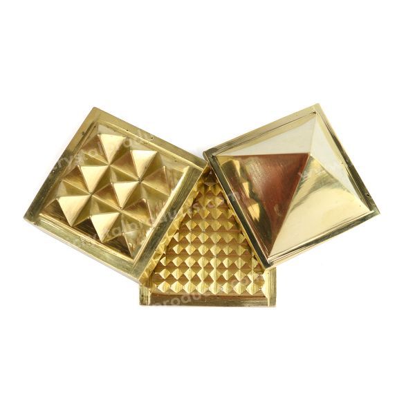 Metal Pyramid- Size 38 mm
