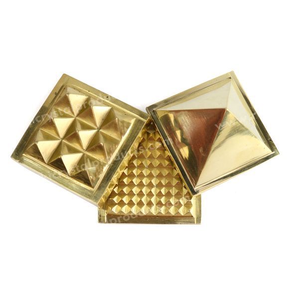 Metal Pyramid- Size 50.5 mm