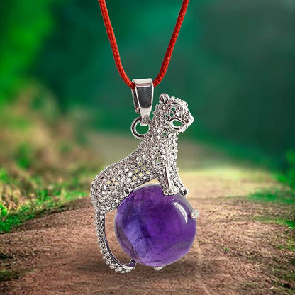 AAA Natural Crystal Stone Leopard Shape Pendant - Locket with Metal Chain