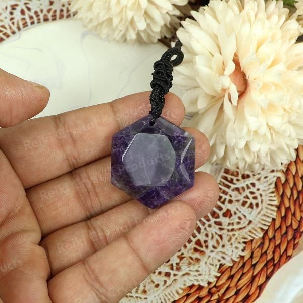 Natural Crystal Stone Star Shape Pendant with Thread for Unisex