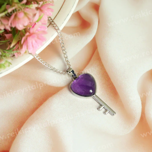 Natural Crystal Stone Heart Key Shape Pendant - Locket with Metal Chain