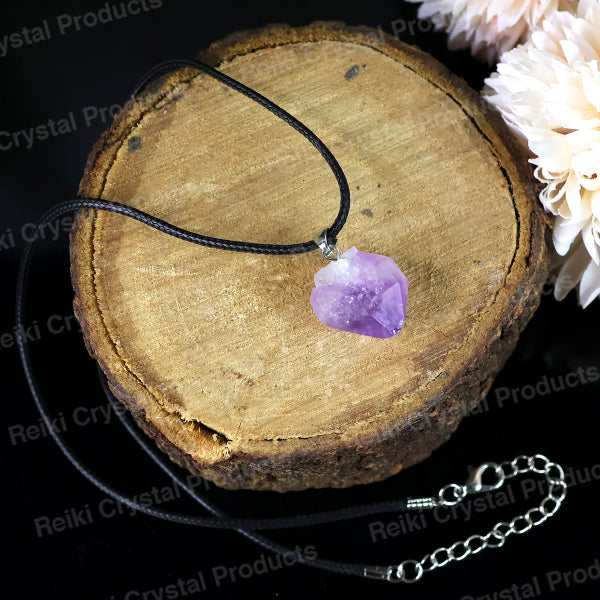 Natural Amethyst Rough Pendant / Locket With Thread Crystal Stone Pendant For Unisex