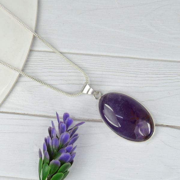 Natural AAA Quality Oval Shape Pendant - Locket with Metal Chain