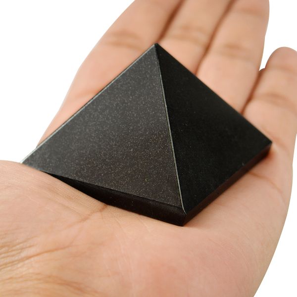 Black Agate Pyramid 40-45 mm