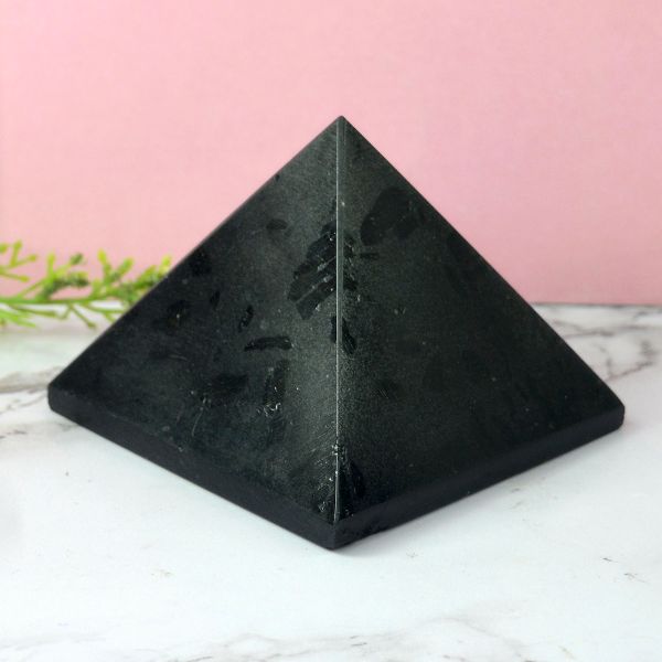 Natural Black Agate Pyramid 50-55 mm