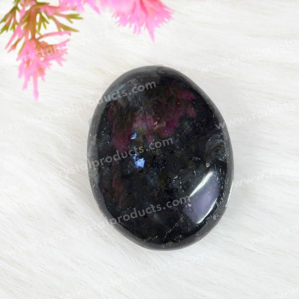 Labradorite Black Palm Stone Big Size 5 cm