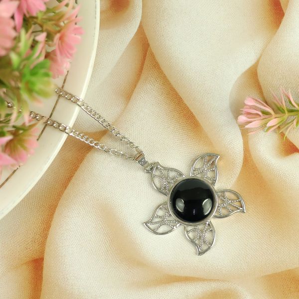 Natural Crystal Stone Flower Shape Pendant - Locket with Metal Chain