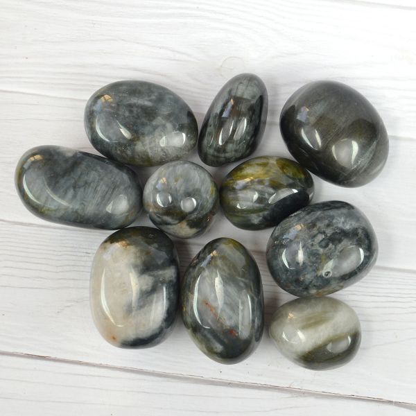 Cats Eye Tumble Stone