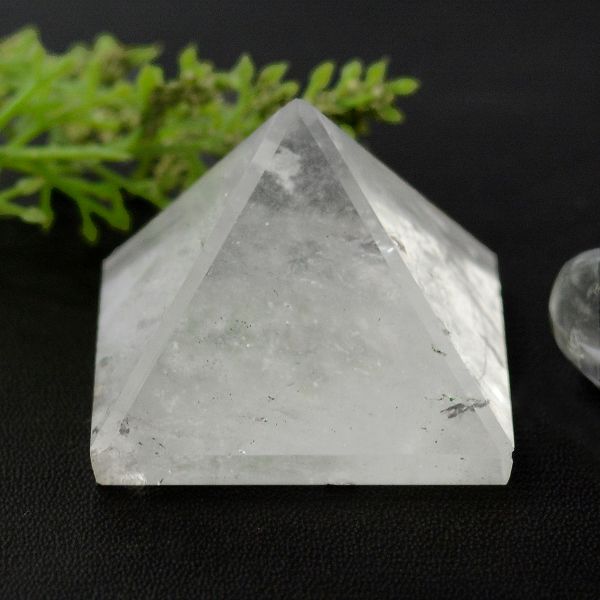 Clear Quartz Pyramid for Reiki Healing / Grid and Vastu Correction