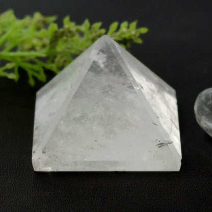 Clear Quartz Pyramid for Reiki Healing / Grid and Vastu Correction