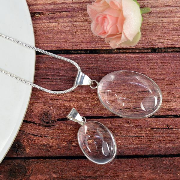 Natural AAA Quality Oval Shape Pendant - Locket with Metal Chain