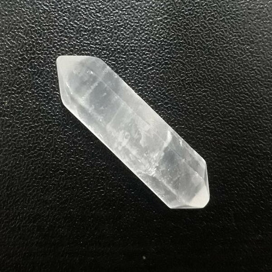 Clear Quartz Double Terminated Pencil for Reiki Healing 2.4 cm
