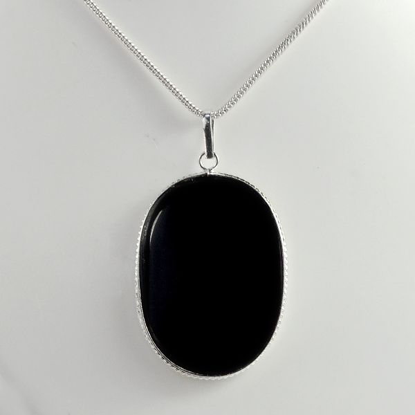 Black Agate Oval Shape Pendant with Metal Chain