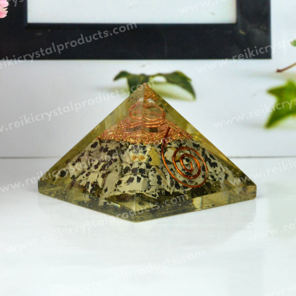Natural Orgone / Orgonite Pyramid 50 mm