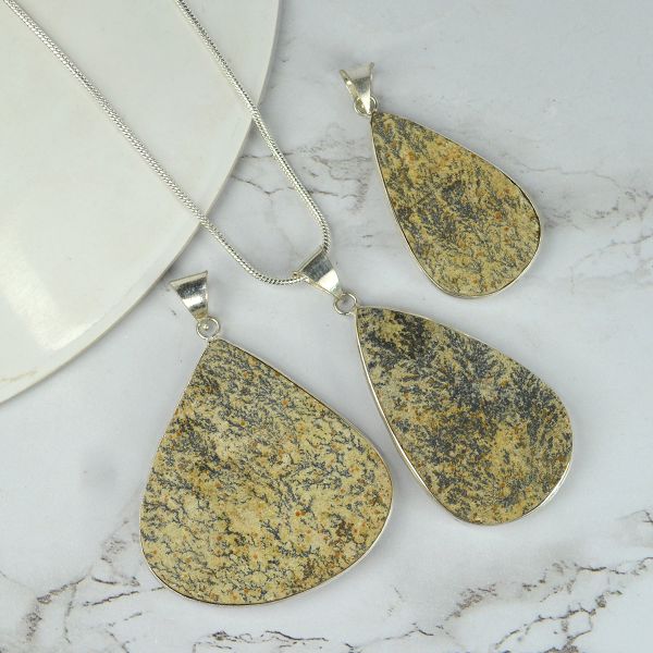 AAA Quality Dendrite Limelite Drop Shape Pendant With Chain