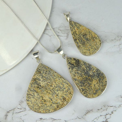 AAA Quality Dendrite Limelite Drop Shape Pendant With Chain