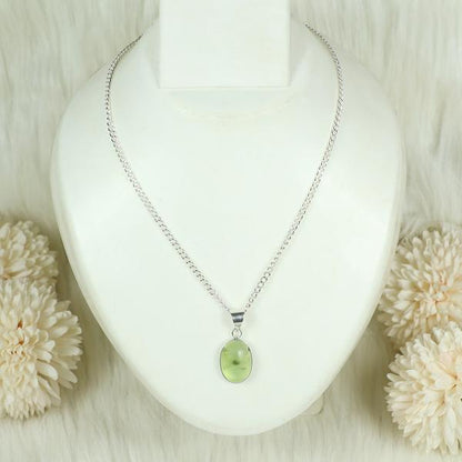 Natural Epidot Oval Shape Pendant Locket with Metal Chain for Unisex
