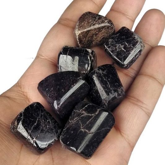 Garnet Tumble Stone