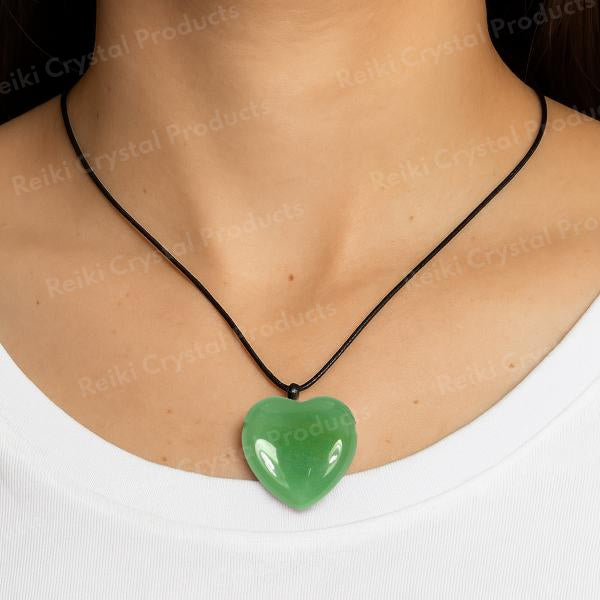 Natural Crystal Stone Heart Shape Pendant Locket with Thread for Unisex