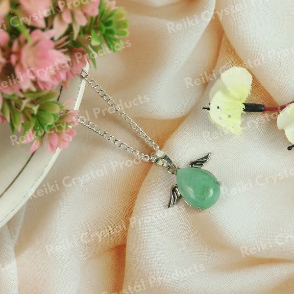Natural Crystal Stone Angel Shape Pendant with Metal Chain