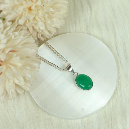 Natural Green Onyx Oval Shape Pendant Locket with Metal Chain for Unisex