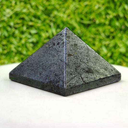 Natural Hematite Pyramid 30-35 mm