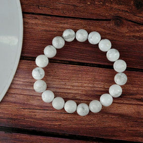 Howlite gemstone bracelet with round beads for patience and emotional balance