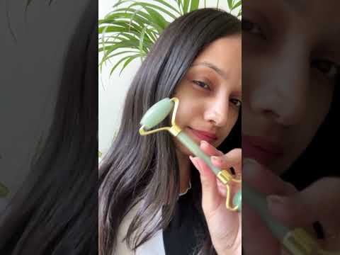 Natural Green Jade Facial Massage Roller with Gua Sha