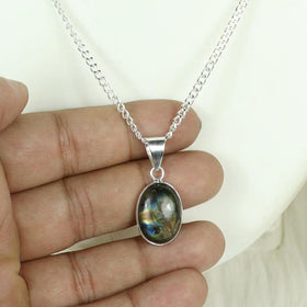 Natural Labradorite Oval Shape Pendant Locket with Metal Chain for Unisex