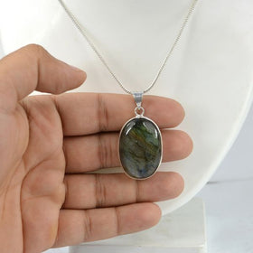 AAA Quality Labradorite Oval Pendant With Chain