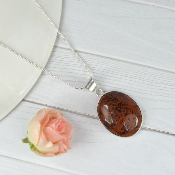Natural AAA Quality Oval Shape Pendant - Locket with Metal Chain