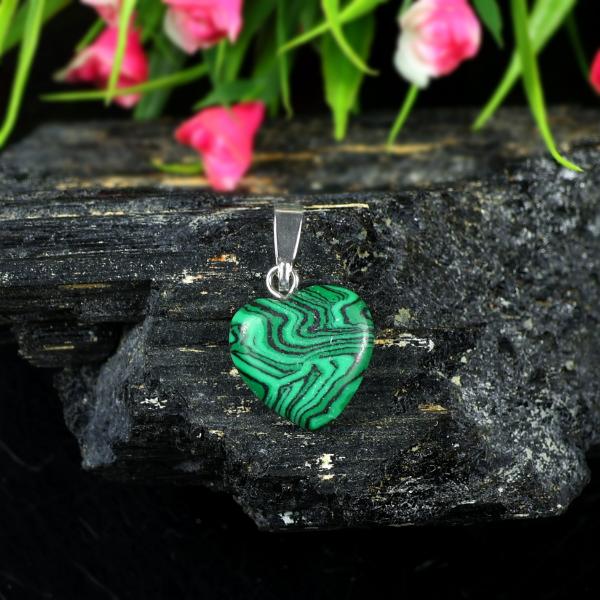 Malachite Crystal Stone Heart Shape Pendant Locket with Chain for Women