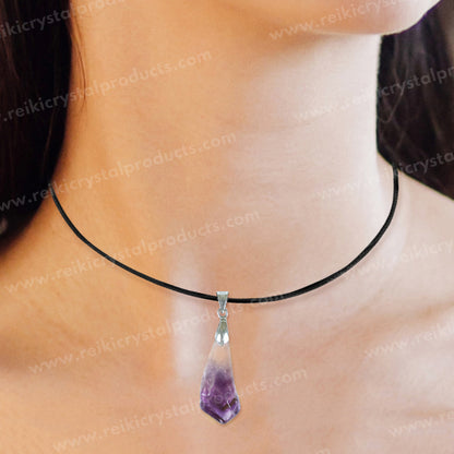 Purple Flourite Drop Pendant/Locket With Thread Crystal Stone Pendant For Unisex