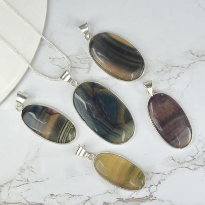 Natural AAA Quality Oval Shape Pendant - Locket with Metal Chain