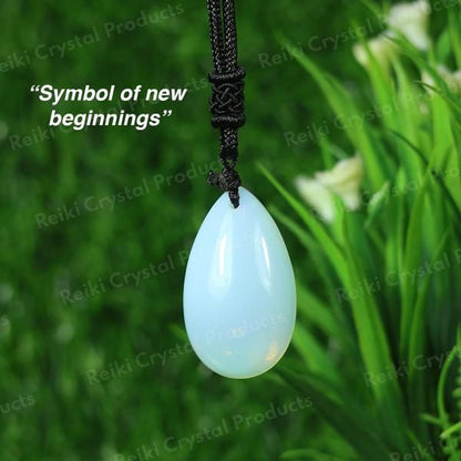 Natural Crytal Stone Drop Shape Pendant with Thrad for Unisex