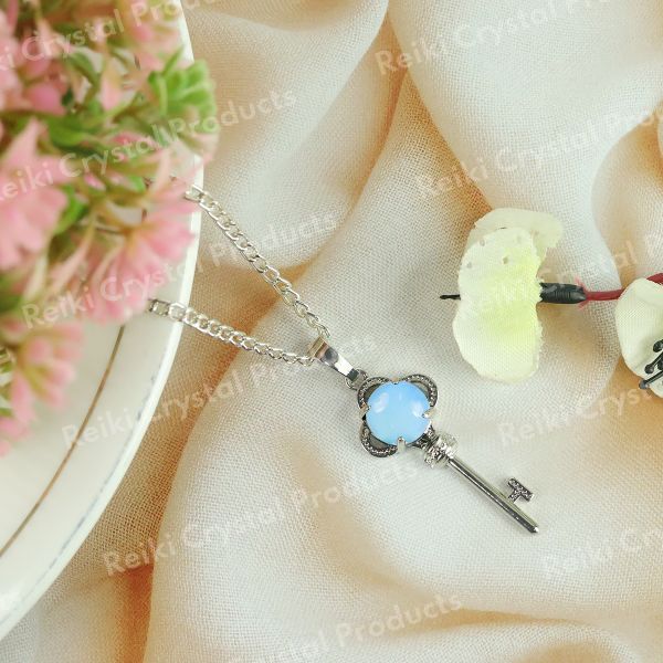 Natural Crystal Stone Key Shape Pendant - Locket with Metal Chain