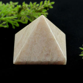 Natural Peach Moonstone Pyramid 20-25 mm Reiki Charged