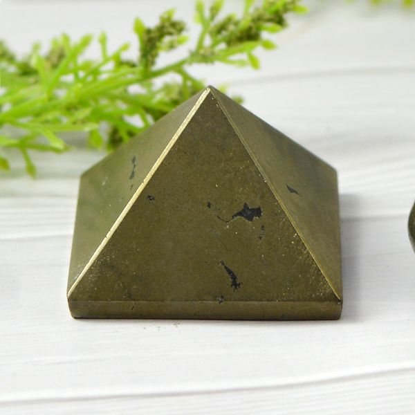 Pyrite Pyramid for Wealth Reiki Healing / Grid and Vastu Correction