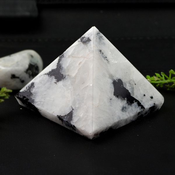 Natural Rainbow Moonstone Pyramid 50-55 mm