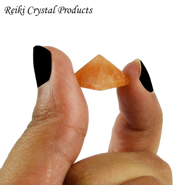 Natural Red Aventurine Pyramid 10-15 mm