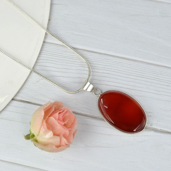 Natural AAA Quality Oval Shape Pendant - Locket with Metal Chain