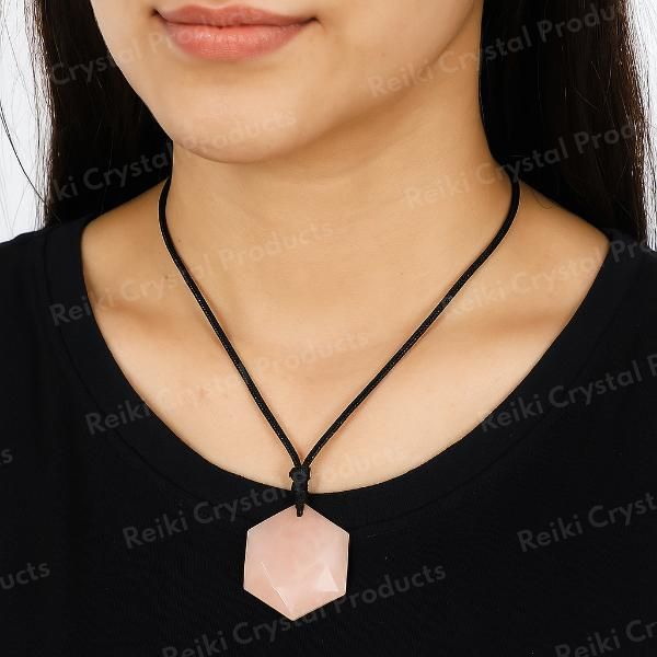 Natural Crystal Stone Star Shape Pendant with Thread for Unisex
