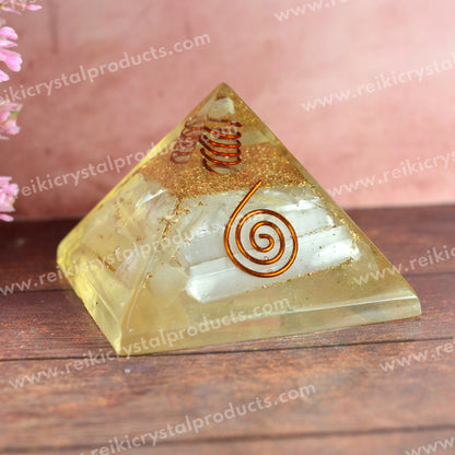 Natural Orgone / Orgonite Pyramid 60 mm