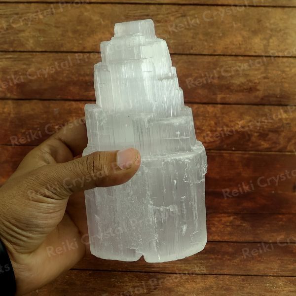 Selenite Natural Shape Lamp With White Bulb-15cm