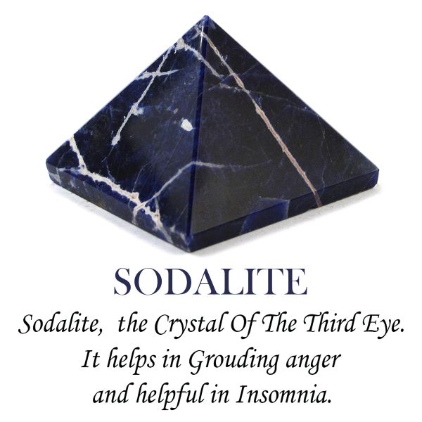 Sodalite Pyramid 30-35 mm