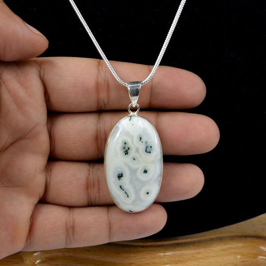 AAA Quality Solar Quartz Oval Pendant With Chain
