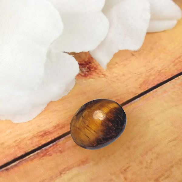 Natural Tiger Eye - 13.25 Ratti Tiger Eye Oval Shape Loos Gemstone
